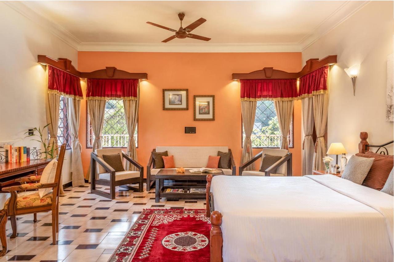 ポーボリム Casa Amarela - Lux Portuguese 4Bhk In North Goaヴィラ エクステリア 写真